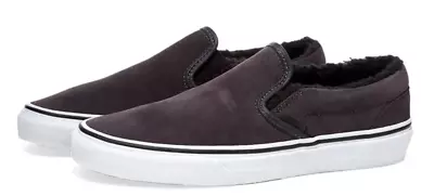 VANS UA CLASSIC SLIP-ON Suede Sherpa Obsidian & Black • £42