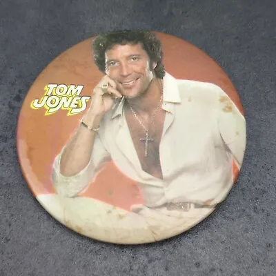 Vintage Tom Jones Las Vegas Open White Shirt Large Pin Back Button Retro 70s #H3 • $17.59