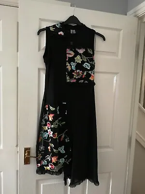 £8 • Buy ASOS Women Black And Floral Asymmetric Dress Size 10