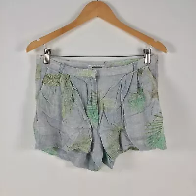 $18.95 • Buy Pull And Bear Womens Shorts Size M Aus 10 Blue Leaf Print 026315