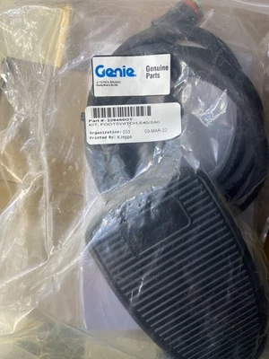 $179 • Buy NEW OEM Genie 228467GT, 228466GTGenie Foot Switch / Foot Pedal For Boom Lift Z80