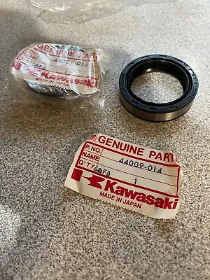 Nos Kawasaki  Oem  Z1  H1  H2  Kx250 Kx400 Fork Seal Set 44009-014 • $40.76