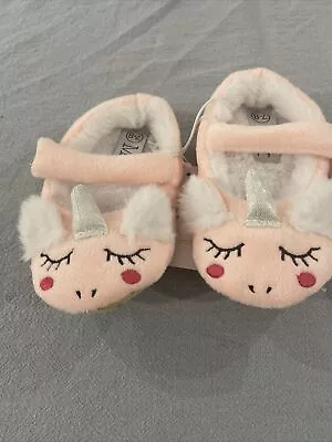 $18.20 • Buy Girls Unicorn Non Slip Slippers Sz 7-8 Acc538