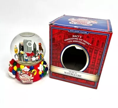 Macy's Thanksgiving Day Parade  75th Anniversary.Musical Waterglobe.Yr. 2001 • $59