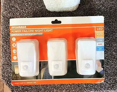 Sylvania Power Failure LED Night Light/Emergency Backup/Flashlight 3 Pack/Sensor • $12.99