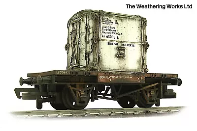 £24.99 • Buy Bachmann BR Conflat Flat Wagon + Container Load *PRO WEATHERED LOOK