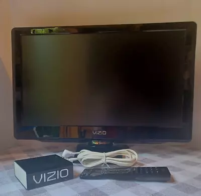 VIZIO M190MV 19  1080p HD TV LED VGA HDMI USB RCA COAX Component W/Remote • $139.99