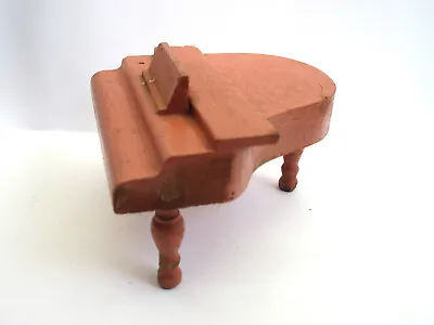 Dollhouse Miniature PINK PIANO      (dh4). • $14.95
