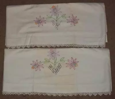 2 Vintage Embroidered Pillow Cases Flowers • $2.99