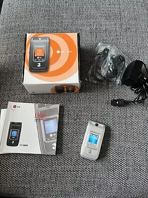 LG U880 Silver Flip Mobile Phone 3G Three Boxed Fully Working Retro Big Button • £39.99