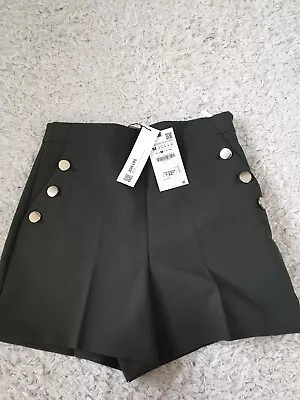 Zara Khaki Green Tailored Shorts Medium • £14.49