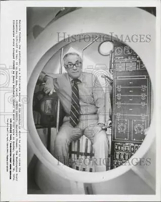 1974 Press Photo Publisher Malcolm Forbes In A Mockup Gondola - Lry26664 • $16.99