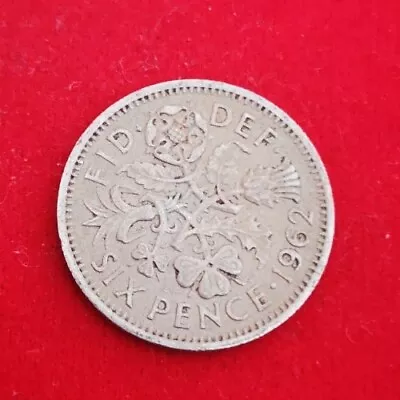 1962 Elizabeth II Sixpence Coin        #439 • £1.24