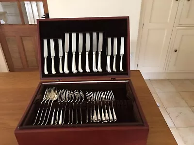 Millenium Rat Tail Solid Silver Canteen Of Cutlery Eight Place Setting • £2750