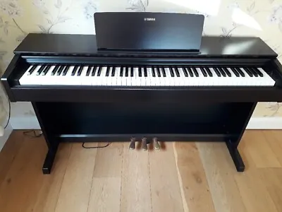 YAMAHA ARIUS YDP-143 Rosewood Digital Piano With Pedals- Very Good Condition • £600