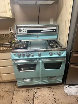 O'Keefe & Merritt Late 1950's  Antique Stove (Good Condition) • $2000