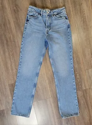 Zara Button Fly Straight Leg Blue Jeans Womens Size 6 • $25.89