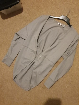 £6 • Buy Reebok Jumper Sweatshirt 12-14