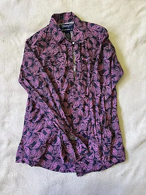 Ladies Wrangler Shirt • $20