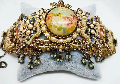 Gorgeous Michal Negrin Multicolor  Crystal Flowers Bracelet Unique. • $382.50