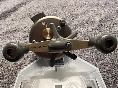 Quantum Iron IR3 Bait Casting Reel Right Hand • $45