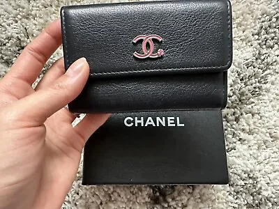 $500 • Buy Chanel Classic Card Holder Enamel CC