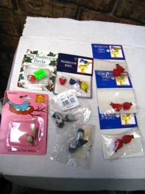 $14.99 • Buy New Lot Of Twenty 20 Mini Mushroom Bird Various Package Raz Franks Cardinals +