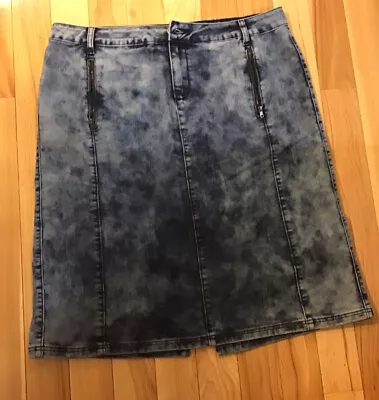 Baccini Women's Denim Blue Jean Skirt Modest Church Size 16 Knee Length 26  EUC • $18
