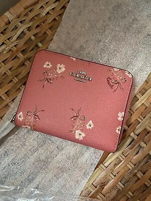 £55 • Buy Coach Floral Bow Purse