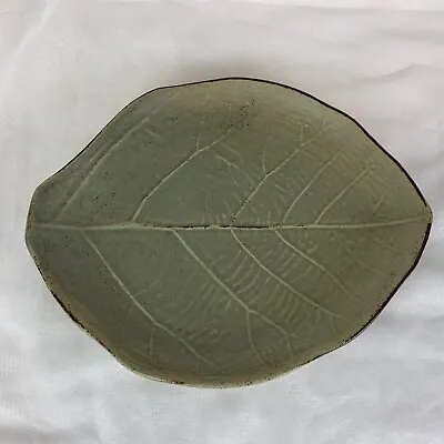 Vance Kitira Green Pottery Leaf Plate-Natural Contour • $26.99