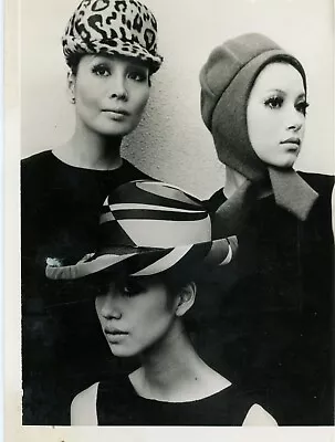 1969 Original 6 X 8 UK Fashion Press Photo Japanese Models Sporting Mod Hats Vv • $9.99