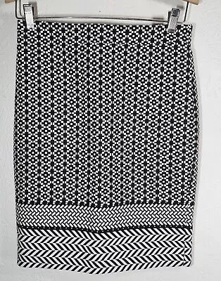 EUC J. Crew Womens Size 00 Black And White Chevron Pencil Skirt • $19.99