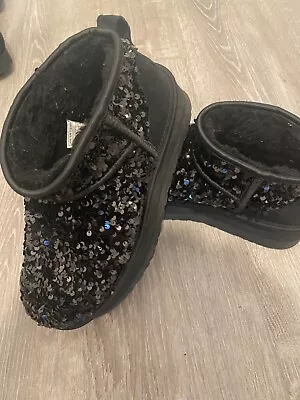 Womens Black Sequin Uggs Size 11 • $3.25