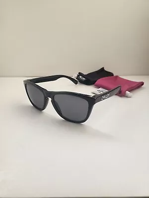 Oakley FROGSKINS Polished Black W/ Grey POLARIZED Sunglasses Holbrook  Lite Mix  • $89