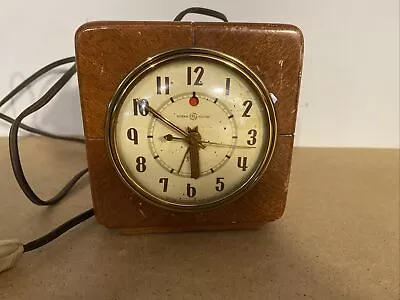 Vintage General Electric Plug-In Clock • $24