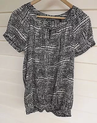 Basque Top 8 Womens Black Off White Blouse Keyhole Neck Work Office Shirred Hem • $5