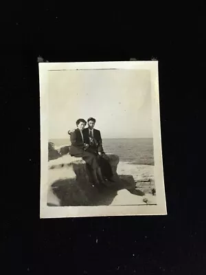 #17562 Japanese Vintage Photo 1940s / Man Woman People Landscape • £5.76