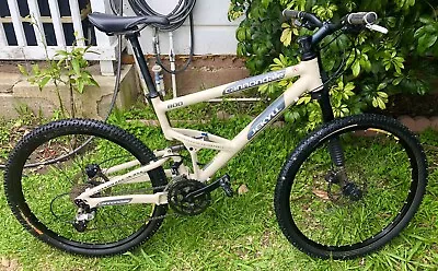 Cannondale Jekyll 800 Men's Trail Mountain Bike 27-speed 26 -wheels 17.5-frame • $202.50