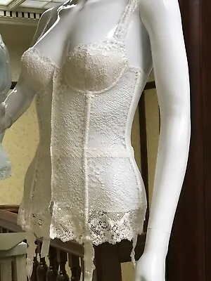 LA PERLA -- White Lace Corset With Zip Front Boning Garters Gorgeous! • $495