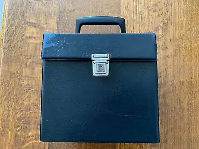 VINTAGE 1960S  7 Inch VINYL  JET BLACK STORAGE CASE WITH 50 1960S 7  RECORDS • £17.99