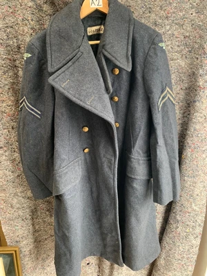 £75 • Buy Original British Royal Air Force Officers Greatcoat - Kings Crown Buttons