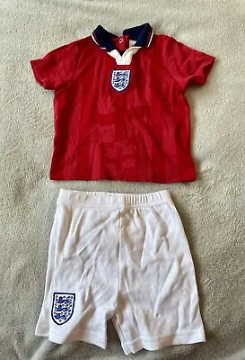 England Football Outfit 6-9 Months • £1.50
