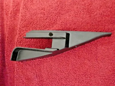 C3 1978-82 Corvette Used Original T-top Latch Cover Left Gm 473203  • $20