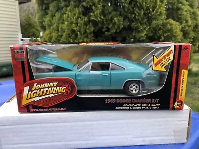 1:24 Johnny Lightning 1968 Dodge Charger R/T Teal New In Box • $30