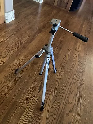 Velbon Tripod TGK-3 • $15