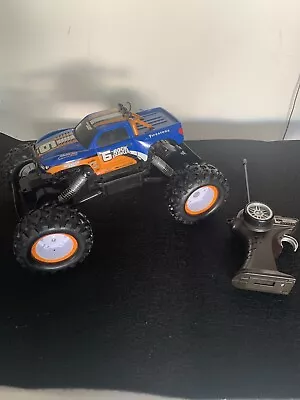 Rc Maisto 1:16 Tech Off-road Wheel Rock Crawler  • $16.99