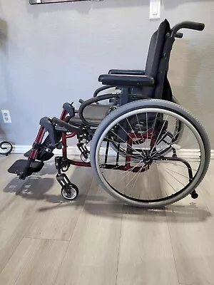 L@@K- Quickie 2 Folding Lightweight Wheelchair 18 X17  Used Black Cherry  • $599