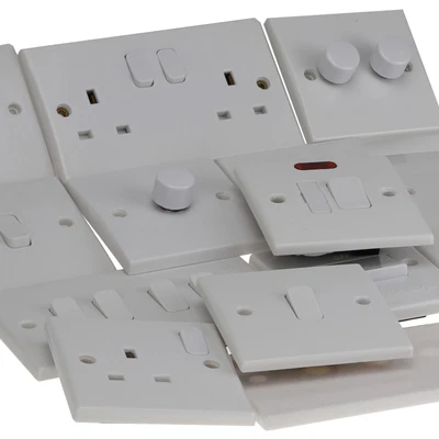 £4.13 • Buy Curved White Light Switch/Power Sockets/Fuse Spurs/Blanking/Dimmers Wall Plates