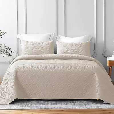 Whale Flotilla Quilt Set King Size Soft Microfiber Lightweight Bedspread Cove... • $46.88