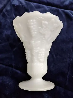 Vintage Anchor Hocking HARVEST GRAPE  Milk Glass Flared Vase 6 ¼” Tall • $5